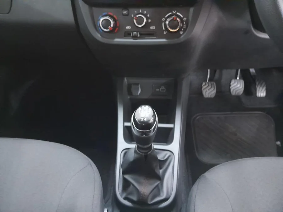 New 2025 Renault Kwid 1.0 Ultra - AutoCity Group New 2025 Renault Kwid 1.0 Ultra - AutoCity Group