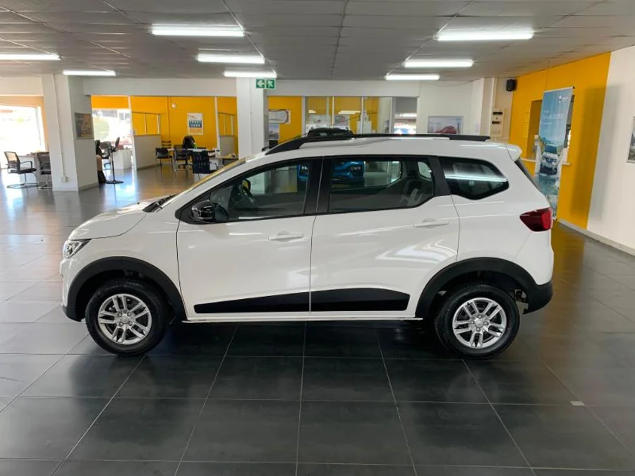 New 2025 Renault Triber 1.0 Dynamique - AutoCity Group