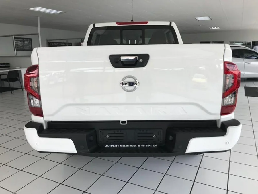 New 2025 Nissan Navara 2.5DDTi double cab LE - AutoCity Group