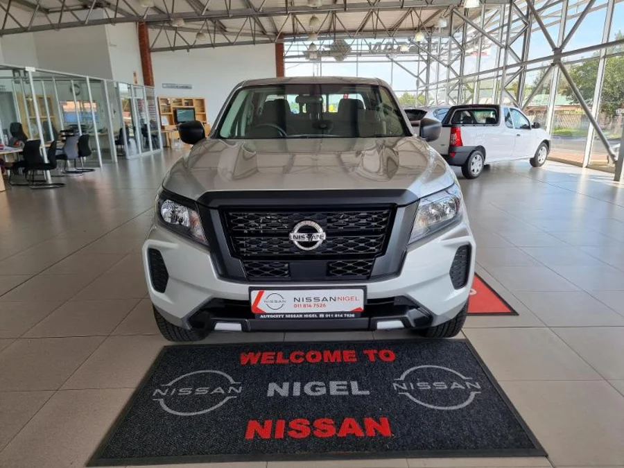 New 2025 Nissan Navara 2.5DDTi double cab SE manual - AutoCity Group