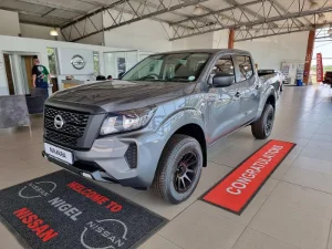 New 2025 Nissan Navara 2.5DDTi double cab SE auto