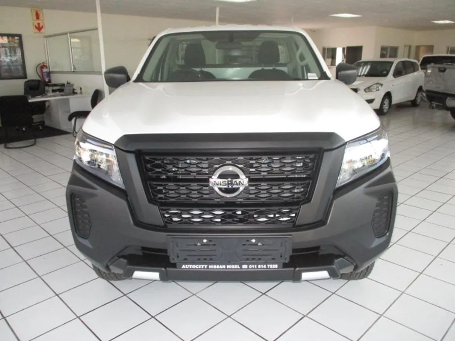 New 2025 Nissan Navara 2.5DDTi single cab XE - AutoCity Group