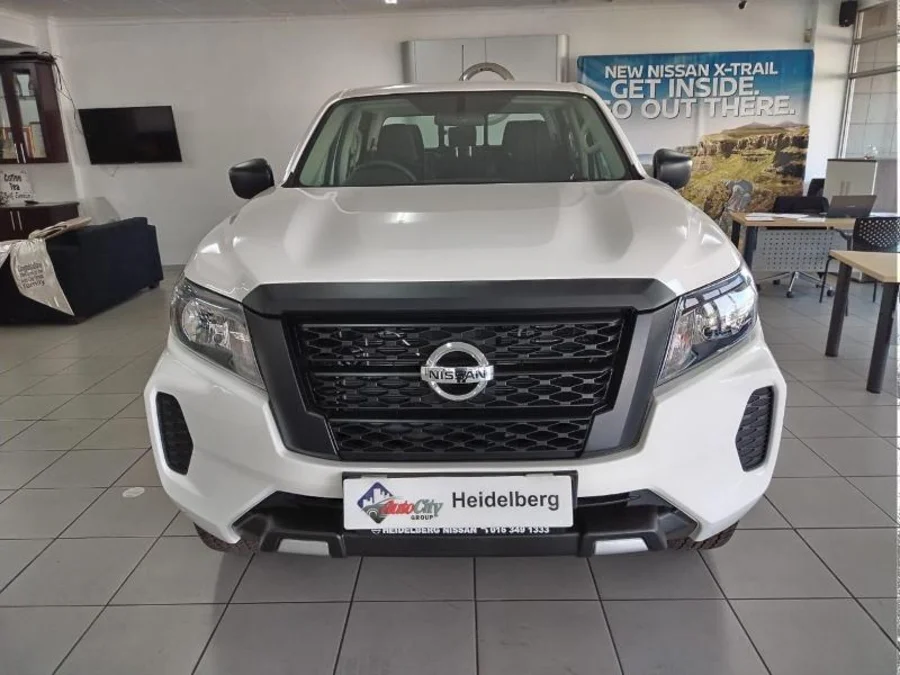 New 2025 Nissan Navara 2.5DDTi double cab SE manual - AutoCity Group