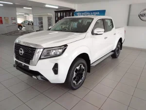 New 2025 Nissan Navara 2.5DDTi double cab LE Plus 4x4