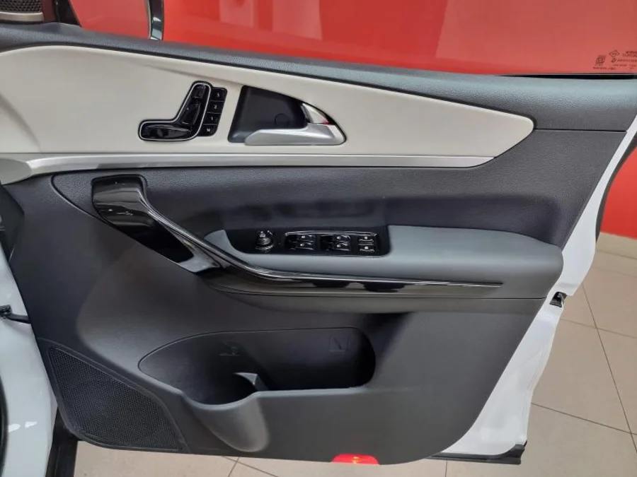 New 2025 Mahindra XUV700 2.0T AX7L - AutoCity Group New 2025 Mahindra XUV700 2.0T AX7L - AutoCity Group