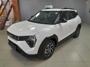 New 2025 Mahindra XUV 3XO 1.2T AX5 manual