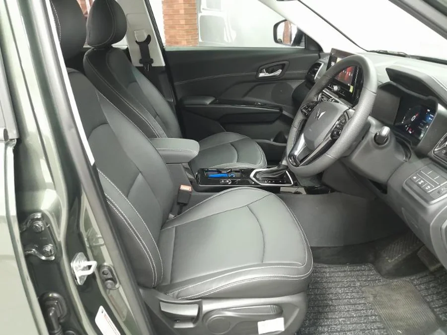 New 2025 Mahindra XUV 3XO 1.2T AX7L - AutoCity Group