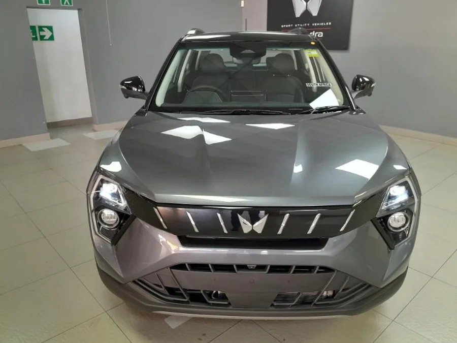 New 2025 Mahindra XUV 3XO 1.2T AX7L - AutoCity Group New 2025 Mahindra XUV 3XO 1.2T AX7L - AutoCity Group