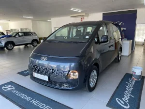 New 2025 Hyundai Staria 2.2D Executive 9-seater