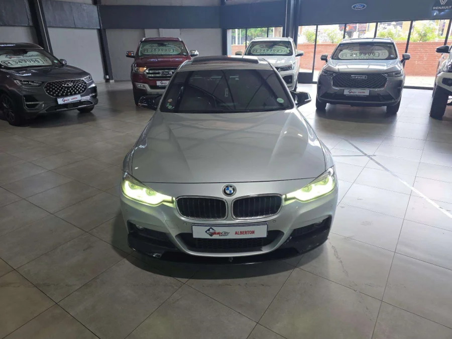 Used 2018 BMW 3 Series 320i M Performance edition sports-auto - AutoCity Group Used 2018 BMW 3 Series 320i M Performance edition sports-auto - AutoCity Group