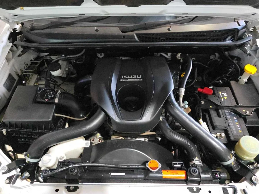 Used 2021 Isuzu D-Max Gen 6 250 double cab Hi-Ride auto - AutoCity Group