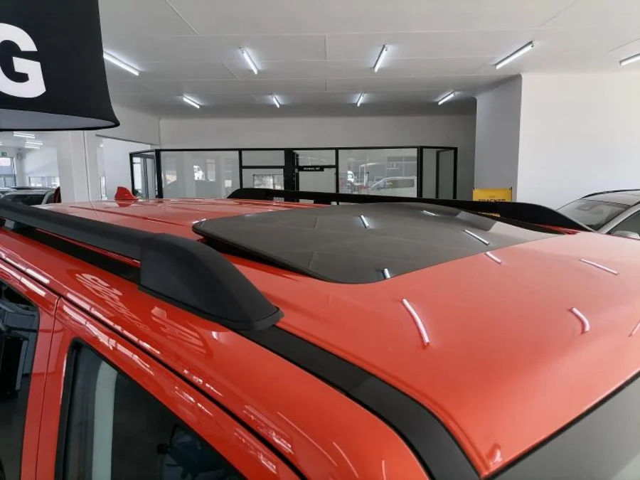 New 2025 GWM Tank 300 2.0T Super Luxury 4WD - AutoCity Group