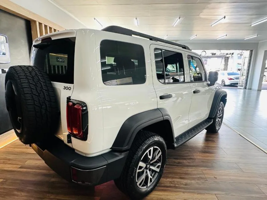 New 2025 GWM Tank 300 2.4T Ultra Luxury 4WD - AutoCity Group