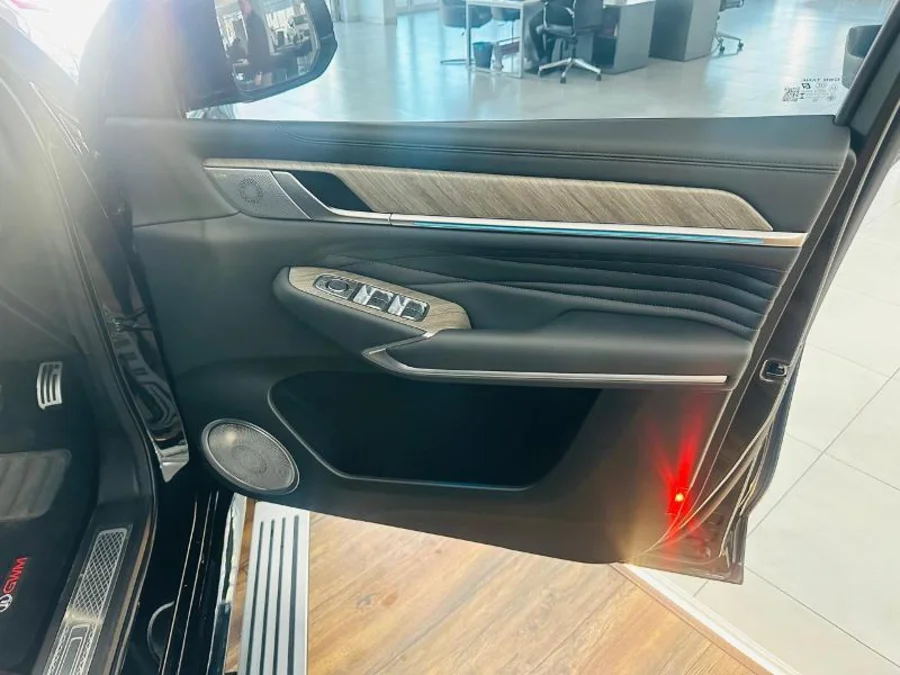 New 2026 GWM Tank 500 2.0T HEV Ultra Luxury 4WD - AutoCity Group