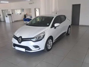 Used 2020 Renault Clio 66kW turbo Authentique Used 2020 Renault Clio 66kW turbo Authentique