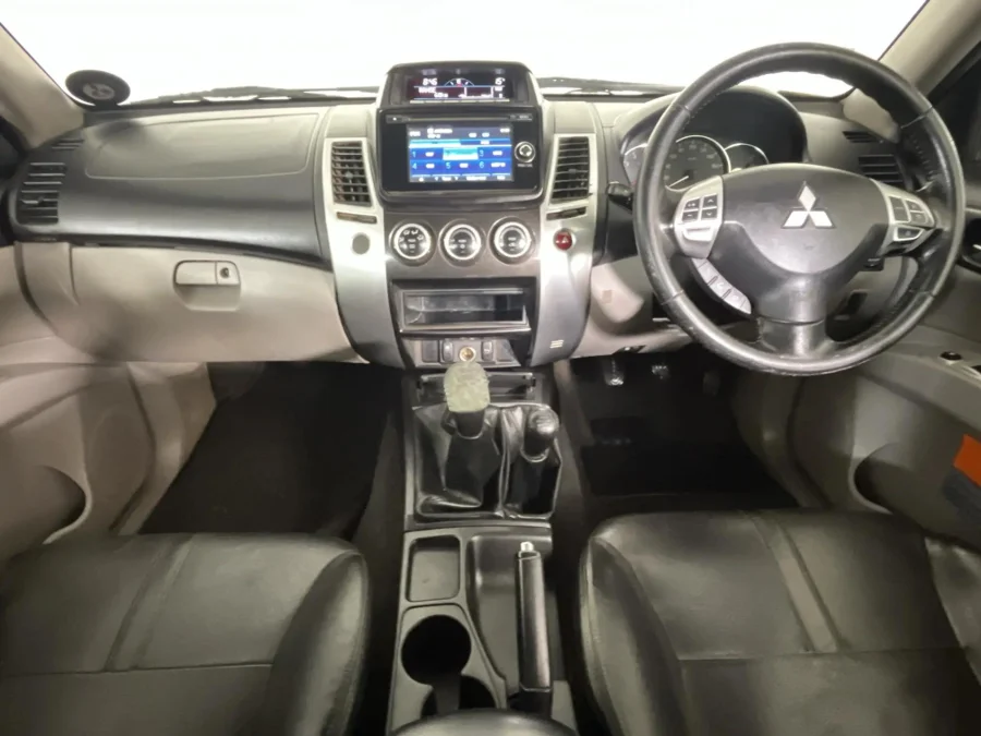 Used 2016 Mitsubishi Pajero Sport 2.5DI-D 4x4 - WeBuyCars JHB South Used 2016 Mitsubishi Pajero Sport 2.5DI-D 4x4 - WeBuyCars JHB South