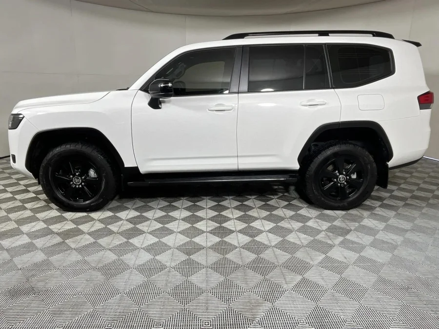 Used 2024 Toyota Land Cruiser 300 3.3D GX-R - WeBuyCars Silverlakes