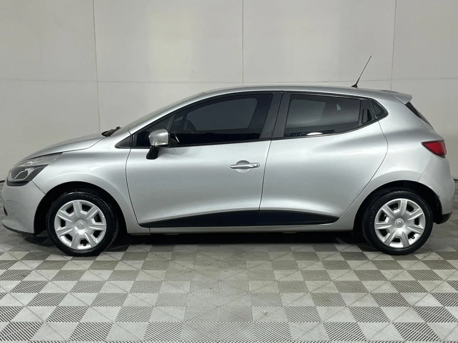 Used 2016 Renault Clio 66kW turbo Dynamique - WeBuyCars Polokwane Used 2016 Renault Clio 66kW turbo Dynamique - WeBuyCars Polokwane