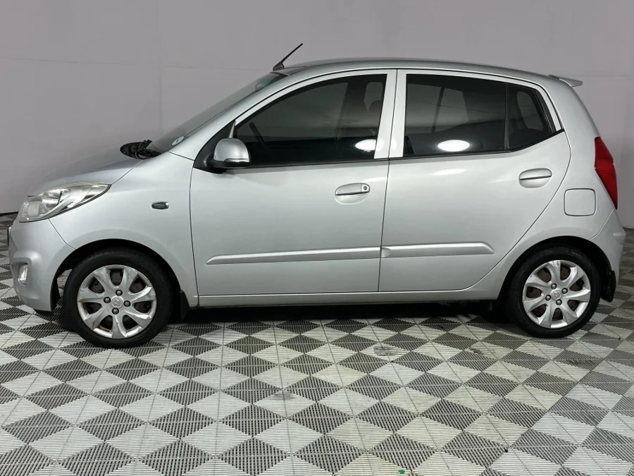 Used 2013 Hyundai i10 1.1 Motion - WeBuyCars Brackenfell Cape Town