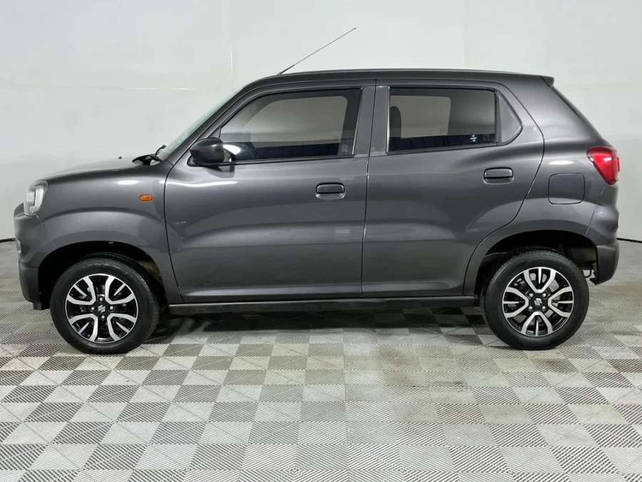 Used 2023 Suzuki S-Presso 1.0 S-Edition manual - WeBuyCars Vereeniging Used 2023 Suzuki S-Presso 1.0 S-Edition manual - WeBuyCars Vereeniging