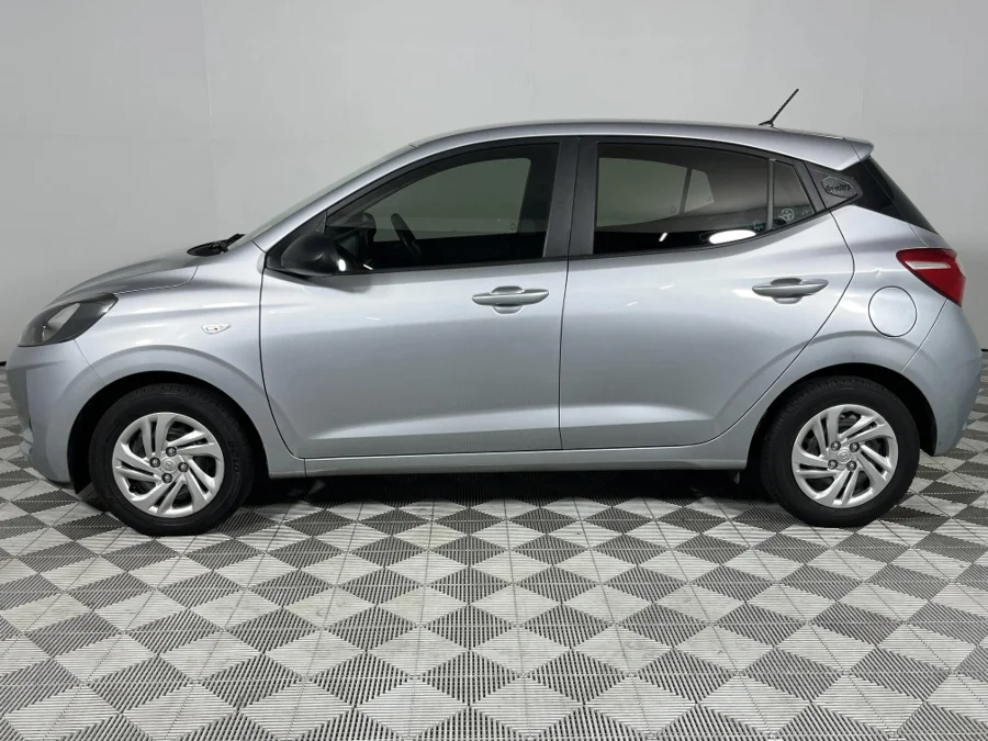 Used 2021 Hyundai Grand i10 1.0 hatch Motion manual - WeBuyCars Richmond Used 2021 Hyundai Grand i10 1.0 hatch Motion manual - WeBuyCars Richmond