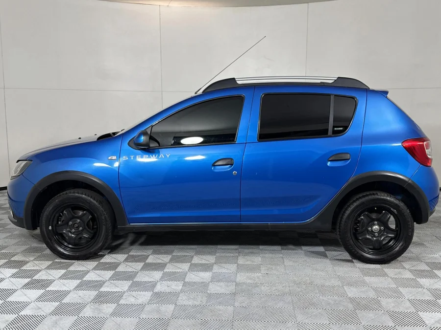 Used 2015 Renault Sandero Stepway 66kW turbo - WeBuyCars Midstream