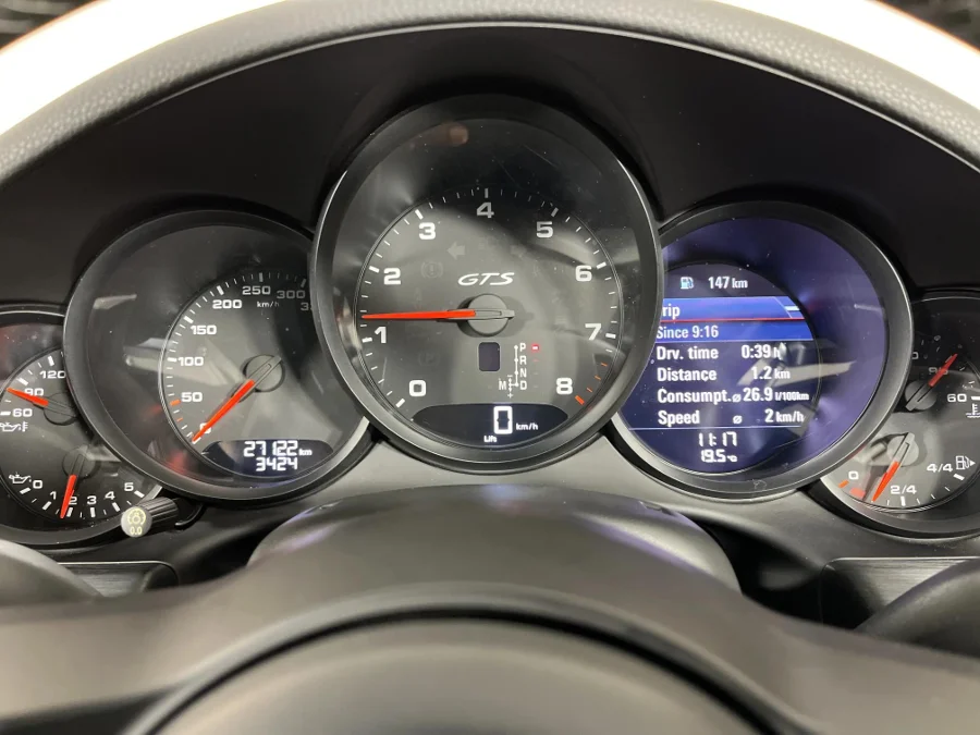 Preloaded Image 3 Preloaded Image 3