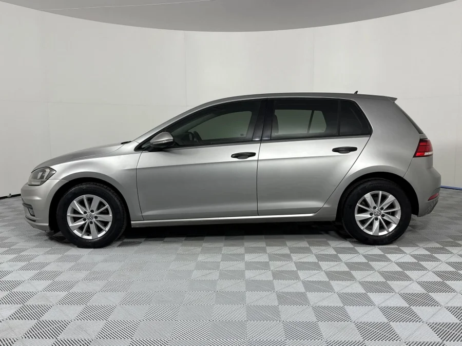 Used 2017 Volkswagen Golf 1.0TSI Trendline - WeBuyCars Vereeniging Used 2017 Volkswagen Golf 1.0TSI Trendline - WeBuyCars Vereeniging