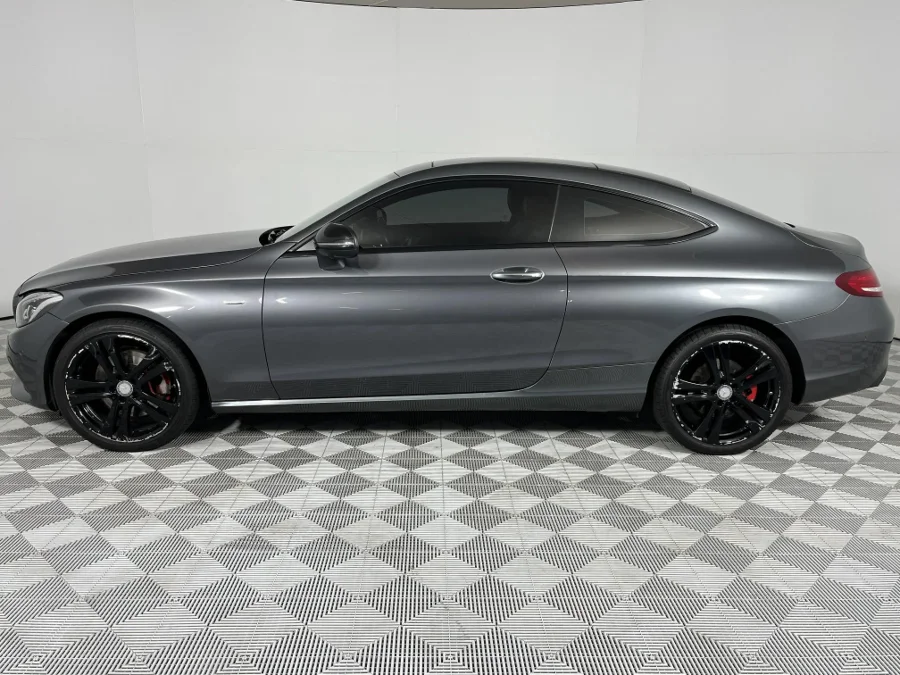 Used 2016 Mercedes-Benz C-Class C300 coupe - WeBuyCars Epping Used 2016 Mercedes-Benz C-Class C300 coupe - WeBuyCars Epping