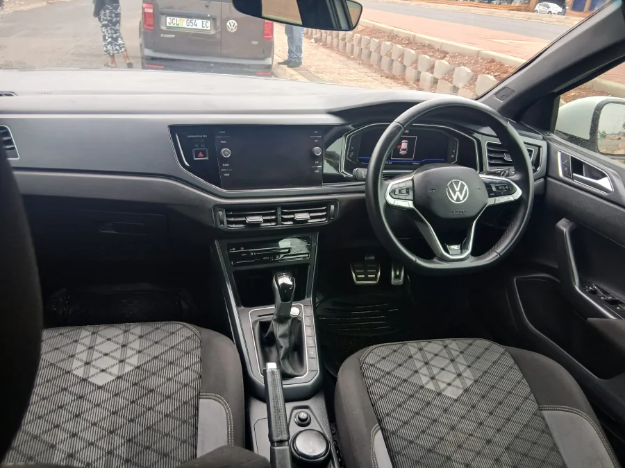 Used 2024 Volkswagen Taigo 1.0TSI R-Line - Edu Auto Motors Used 2024 Volkswagen Taigo 1.0TSI R-Line - Edu Auto Motors