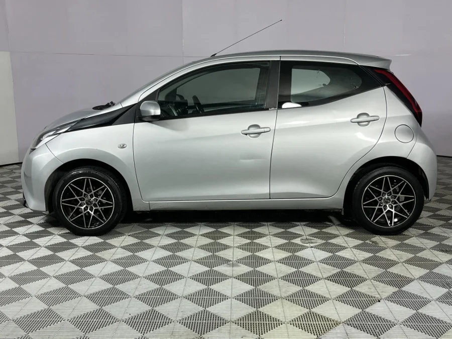 Used 2019 Toyota Aygo 1.0 - WeBuyCars Epping Used 2019 Toyota Aygo 1.0 - WeBuyCars Epping