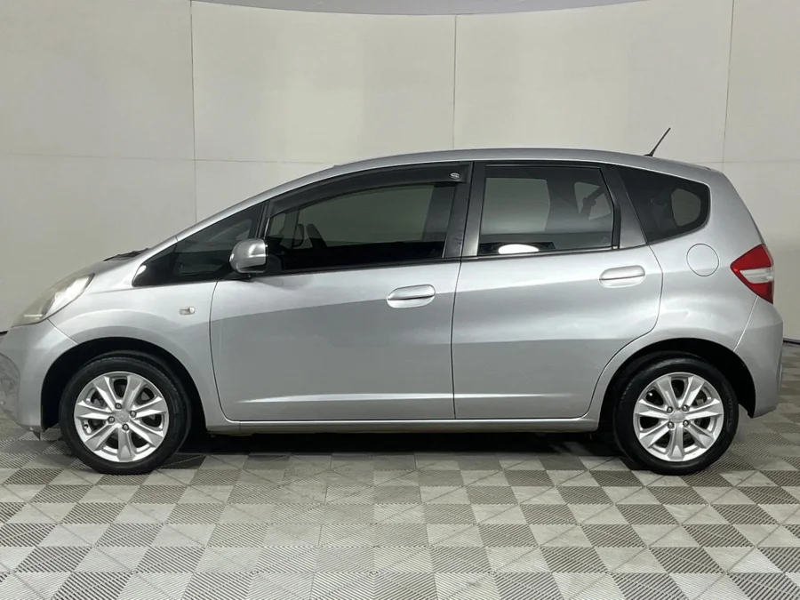 Used 2012 Honda Jazz 1.5 Elegance - WeBuyCars Polokwane Used 2012 Honda Jazz 1.5 Elegance - WeBuyCars Polokwane