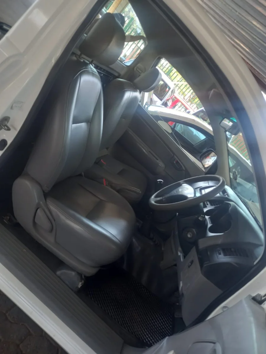 Used 2009 Toyota Hilux 2.5D-4D - Omega EL Auto Used 2009 Toyota Hilux 2.5D-4D - Omega EL Auto