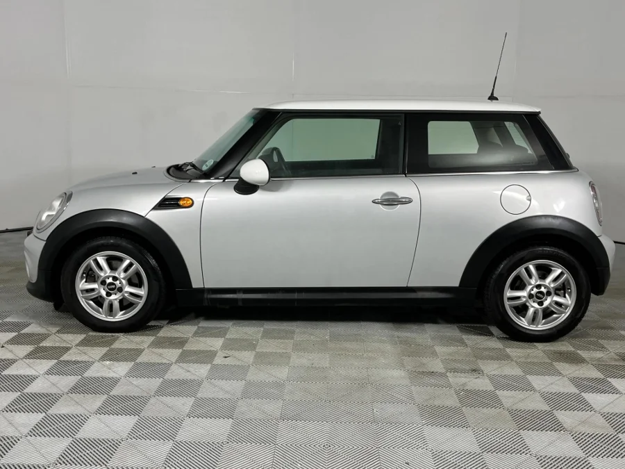 Used 2013 MINI Hatch Cooper auto - WeBuyCars Silverlakes Used 2013 MINI Hatch Cooper auto - WeBuyCars Silverlakes
