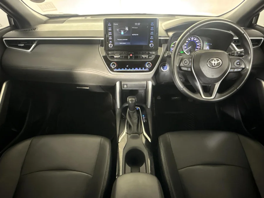 Used 2022 Toyota Corolla Cross 1.8 Hybrid XS - WeBuyCars Midstream