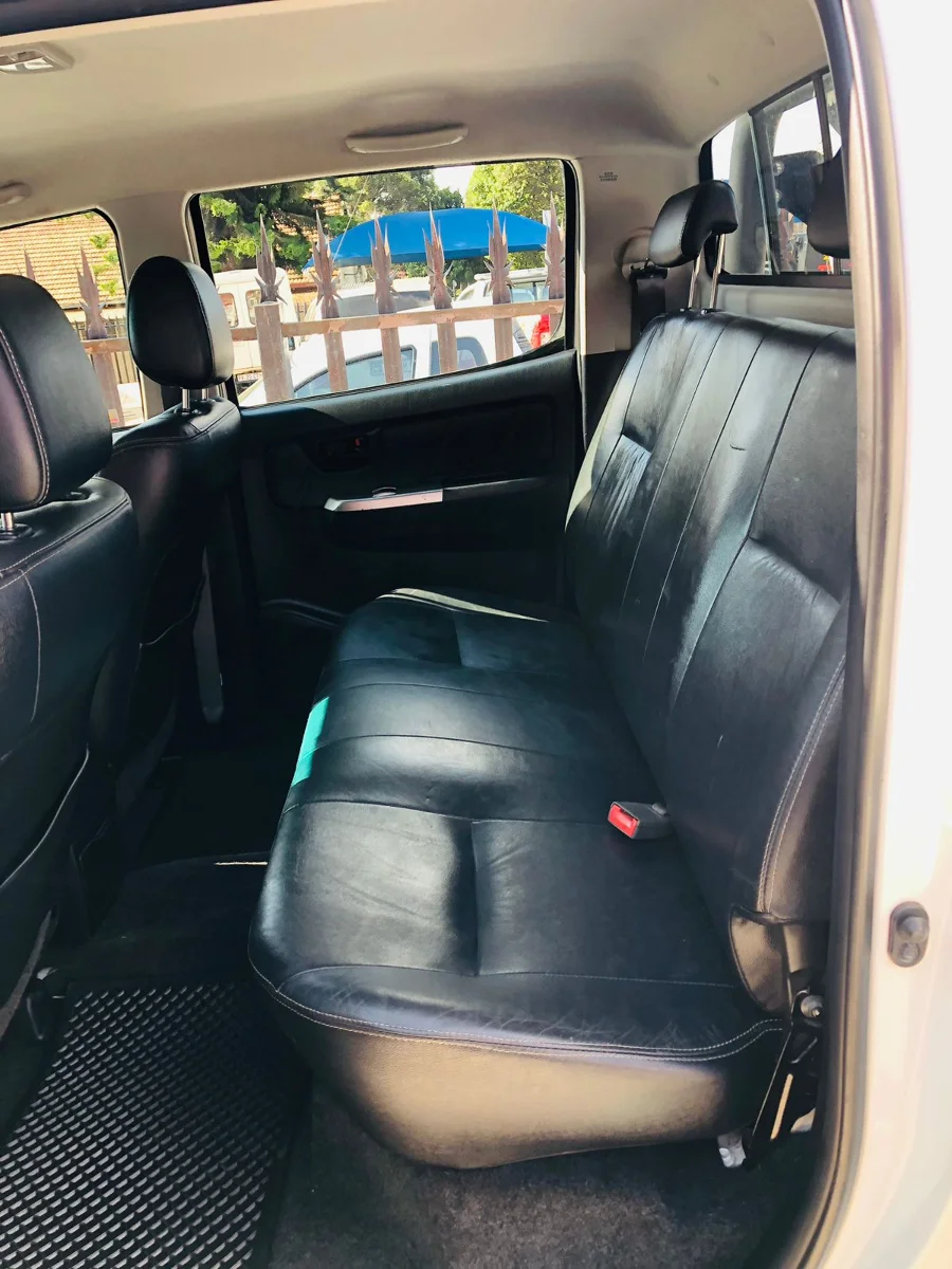 Used 2016 Toyota Hilux 3.0D-4D double cab 4x4 Raider auto - SG Cars