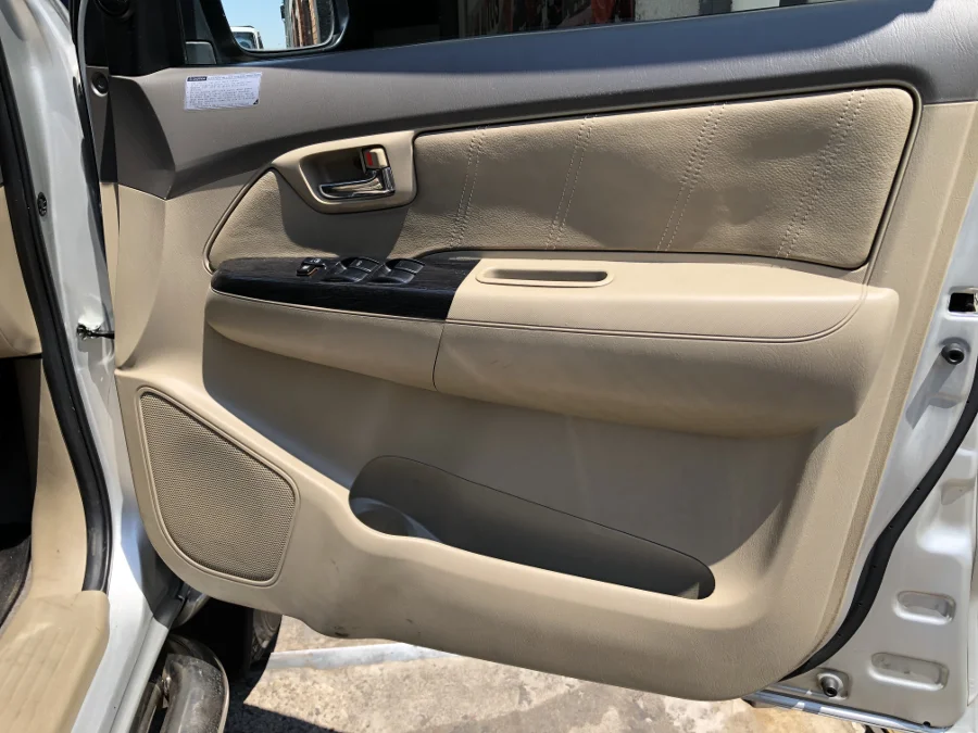 Used 2014 Toyota Fortuner 3.0D-4D 4x4 Ltd edition - Humble Autos