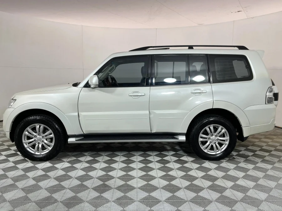 Used 2019 Mitsubishi Pajero 5-door 3.2DI-D GLS Exceed Pajero Legend Limited Edition 100 - WeBuyCars JHB South
