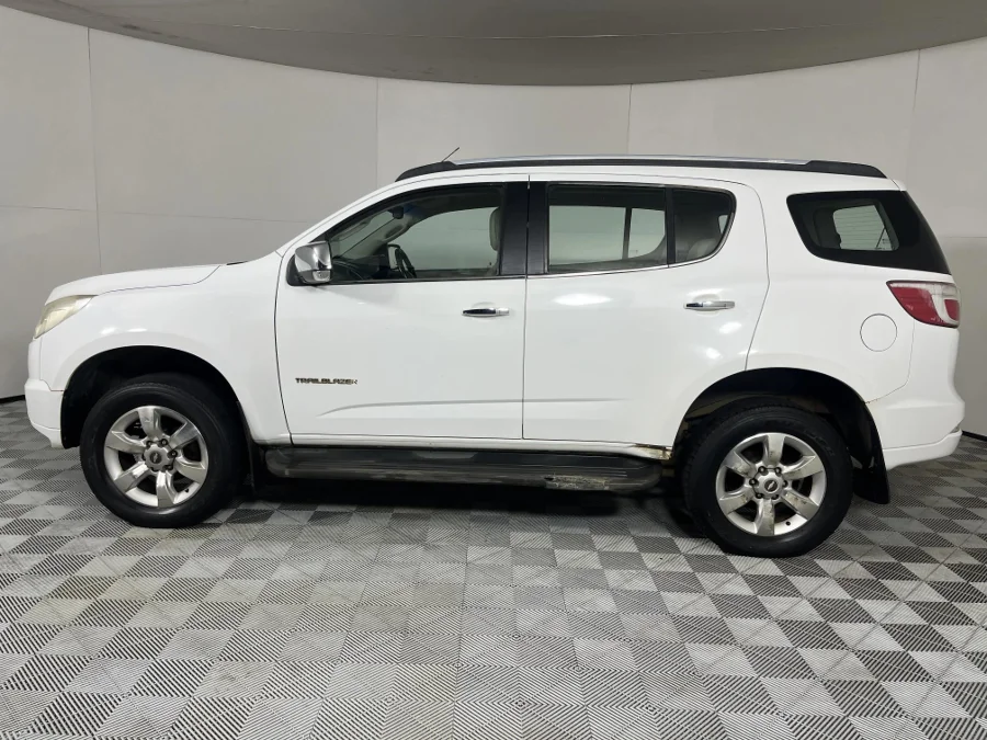 Used 2014 Chevrolet Trailblazer 2.8D LTZ auto - WeBuyCars Riverhorse Used 2014 Chevrolet Trailblazer 2.8D LTZ auto - WeBuyCars Riverhorse