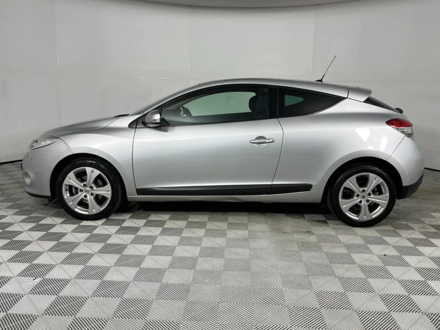 Used 2010 Renault Megane Mégane coupé 1.6 Dynamique - WeBuyCars Silverlakes Used 2010 Renault Megane Mégane coupé 1.6 Dynamique - WeBuyCars Silverlakes