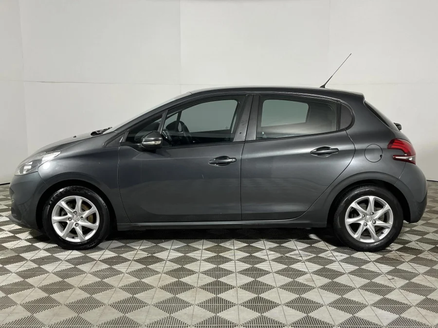 Used 2017 Peugeot 208 1.2 Active - WeBuyCars Germiston