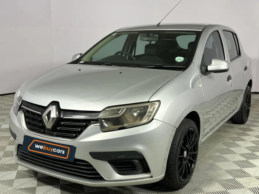 Used 2017 Renault Sandero 66kW turbo Expression - WeBuyCars Durban Used 2017 Renault Sandero 66kW turbo Expression - WeBuyCars Durban