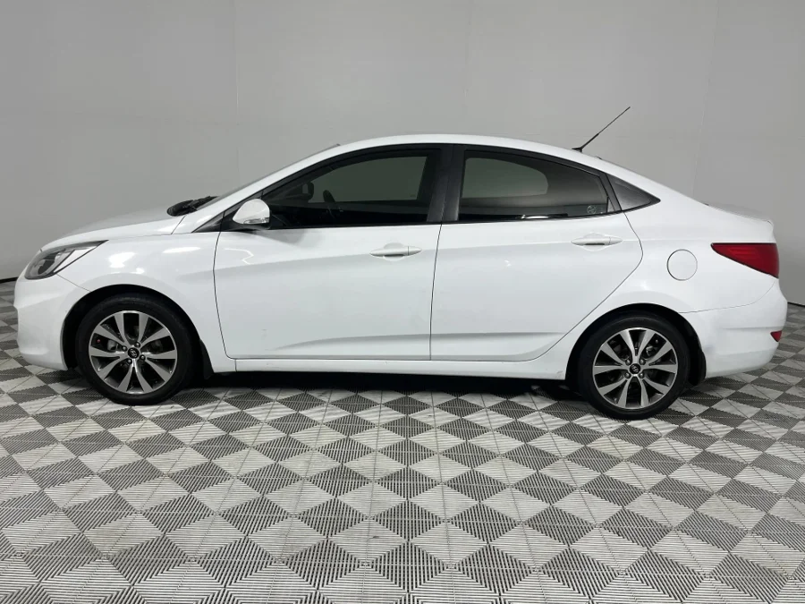 Used 2019 Hyundai Accent sedan 1.6 Fluid auto - WeBuyCars Richmond Used 2019 Hyundai Accent sedan 1.6 Fluid auto - WeBuyCars Richmond