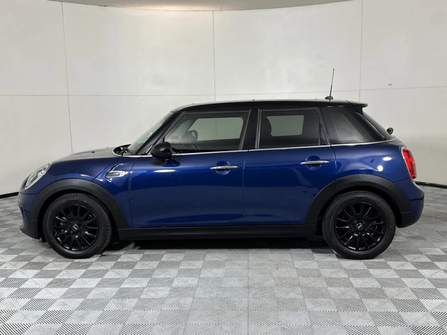 Used 2014 MINI Hatch Cooper Hatch 5-door Seven 7 - WeBuyCars Midstream