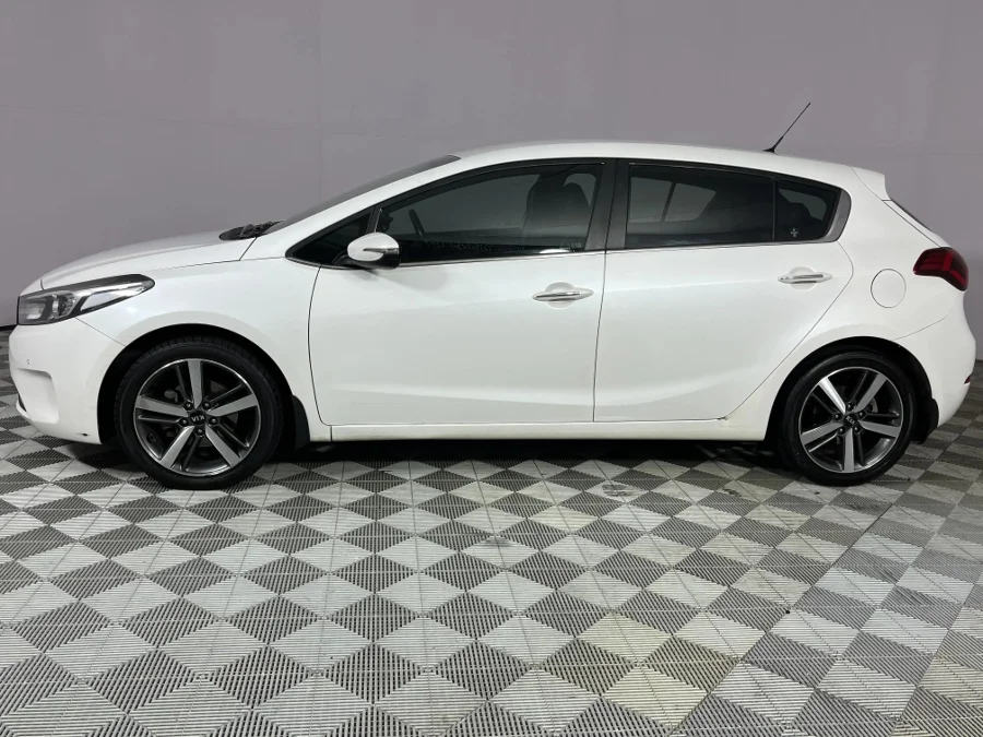 Used 2016 Kia Cerato hatch 1.6 SX - WeBuyCars Epping