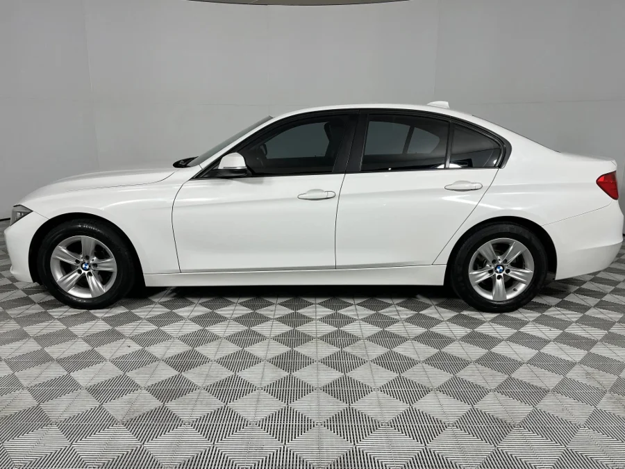 Used 2013 BMW 3 Series 320i sports-auto - WeBuyCars Richmond