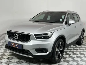 Used 2018 Volvo XC40 D4 AWD Momentum
