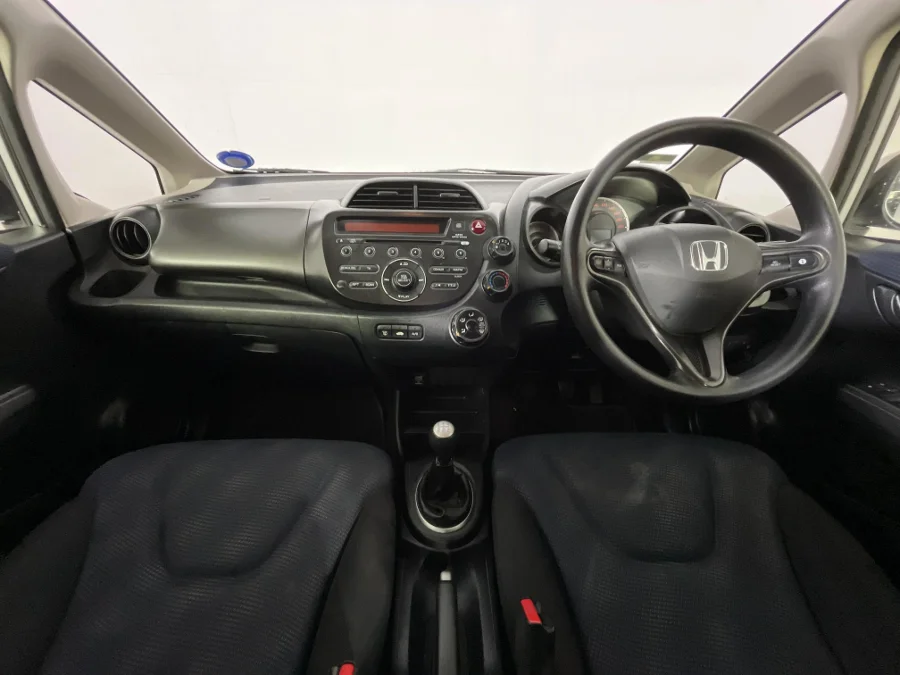 Used 2013 Honda Jazz 1.3 Comfort auto - WeBuyCars Brackenfell Cape Town Used 2013 Honda Jazz 1.3 Comfort auto - WeBuyCars Brackenfell Cape Town