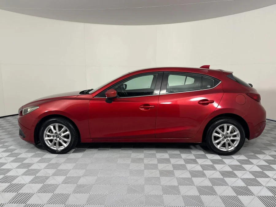 Used 2015 Mazda Mazda3 hatch 1.6 Dynamic auto - WeBuyCars Vereeniging