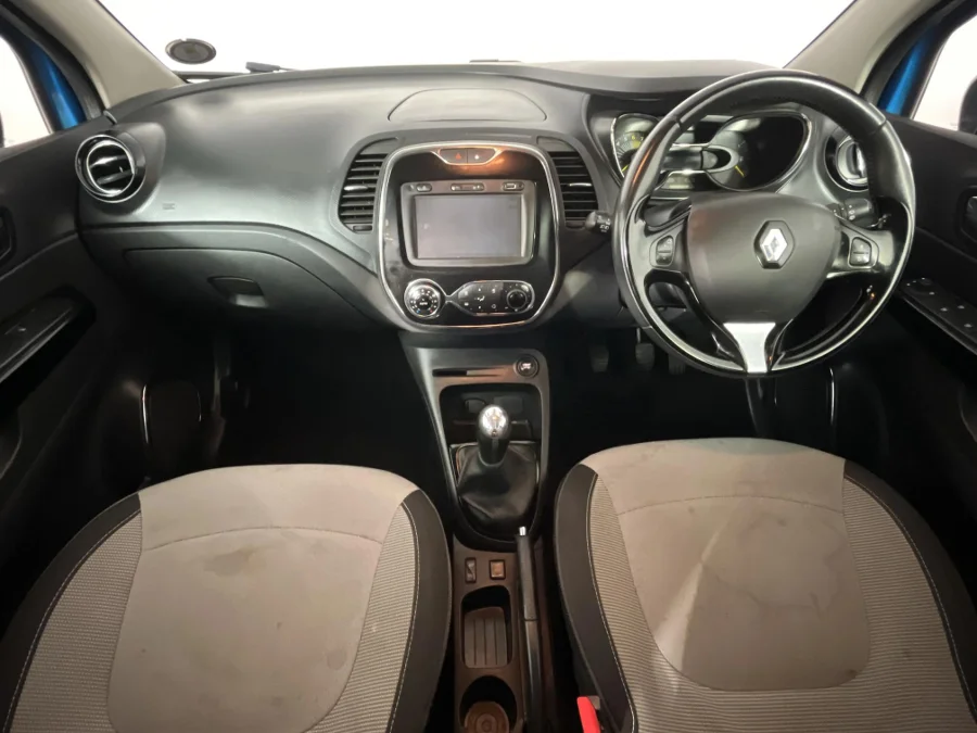 Used 2016 Renault Captur 66kW turbo Dynamique - WeBuyCars Epping Used 2016 Renault Captur 66kW turbo Dynamique - WeBuyCars Epping